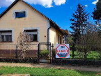 Eladó családi ház