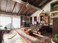 Eladó családi ház, Szentendrén 529.9 M Ft, 6 szobás