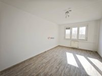 Eladó panellakás, Szegeden 51 M Ft, 3 szobás