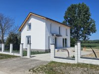 Eladó családi ház