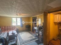 Eladó családi ház, Pilisen 32 M Ft, 2 szobás