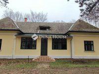 Eladó családi ház, Hódmezővásárhelyen 250 M Ft, 5 szobás