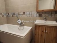 Eladó téglalakás, Pécsett 110 M Ft, 5 szobás