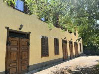 Eladó családi ház, Bólyban 220 M Ft, 9 szobás