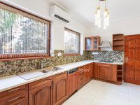 Eladó családi ház, Szigetszentmiklóson 149.9 M Ft, 5+1 szobás