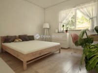 Eladó családi ház, Pécsett 54.99 M Ft, 3 szobás