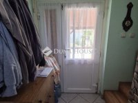 Eladó családi ház, Székesfehérvárott 35 M Ft, 1 szobás