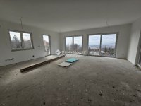 Eladó családi ház, Szentendrén 215 M Ft, 5 szobás