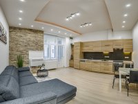 Kiadó téglalakás, albérlet, V. kerületben, Október 6. utcában