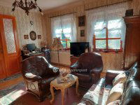 Eladó családi ház, III. kerületben 220 M Ft, 6 szobás