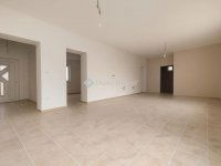 Eladó családi ház, Monoron 149.9 M Ft, 6 szobás