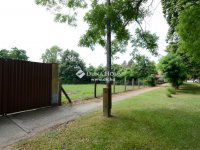 Eladó üzlethelyiség