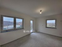 Eladó téglalakás, Szántódon 84.9 M Ft, 3 szobás