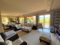 Eladó családi ház, III. kerületben 320 M Ft, 8 szobás