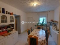 Eladó családi ház, Turán 45 M Ft, 3 szobás
