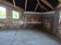 Eladó családi ház, Monoron 164.9 M Ft, 5 szobás