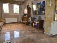 Eladó családi ház, Budaörsön 140 M Ft, 5 szobás