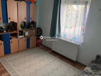 Eladó családi ház, Kisbéren 78.5 M Ft, 5 szobás