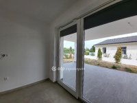 Eladó téglalakás, Siófokon 104.275 M Ft, 3 szobás