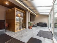 Eladó családi ház, Balatonfenyvesen 369 M Ft, 12 szobás