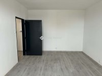 Eladó panellakás, Pécsett 50 M Ft, 2 szobás