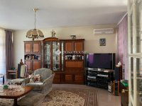 Eladó családi ház, Pécsett 375 M Ft, 6 szobás