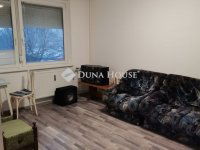 Eladó panellakás, Veszprémben 59.9 M Ft, 4 szobás