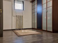 Eladó családi ház, Felsőpakonyban 109.8 M Ft, 6+1 szobás