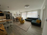 Eladó családi ház, Debrecenben 280 M Ft, 8 szobás