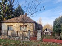 Eladó családi ház, Komáromban 55 M Ft, 3 szobás