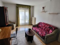 Kiadó panellakás, albérlet, Pécsett 140 E Ft / hó, 2 szobás