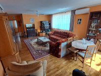 Eladó családi ház, Olaszfalun 78 M Ft, 21+2 szobás