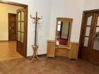 Eladó üzlethelyiség, Hőgyészen 82.55 M Ft