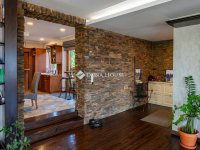 Eladó családi ház, Pécsett 460 M Ft, 8 szobás