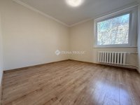 Eladó téglalakás, Kecskeméten 45 M Ft, 2 szobás