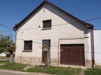 Eladó családi ház, Gyöngyösön 59.9 M Ft, 5+1 szobás