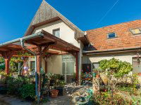 Eladó családi ház