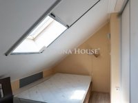 Eladó családi ház, Pécsett 169.9 M Ft, 5+2 szobás