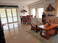 Eladó családi ház, Pannonhalmán 130 M Ft, 5 szobás