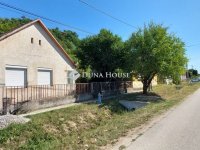 Eladó családi ház, Csikóstőttősön 7.9 M Ft, 2 szobás