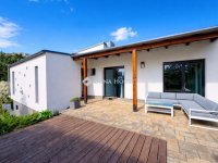 Eladó családi ház, Pécsett 219 M Ft, 5 szobás