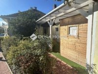 Eladó családi ház, Vecsésen 109 M Ft, 3 szobás