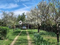 Eladó családi ház, Zsámbékon 64.9 M Ft, 3 szobás