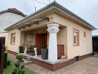 Eladó családi ház, Budakalászon 92.9 M Ft, 3 szobás