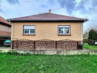 Eladó családi ház