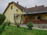Eladó családi ház