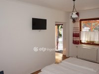 Eladó hotel, Gyöngyösön 396 M Ft, 23 szobás