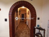 Eladó családi ház, Székesfehérvárott 79.5 M Ft, 4 szobás