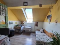 Eladó családi ház, Szegeden 99.5 M Ft, 8 szobás