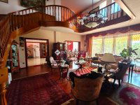 Eladó családi ház, Békéscsabán 200 M Ft, 9 szobás